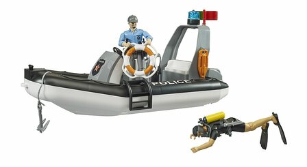Bruder B World Polizeiboot mit Blaulicht, einschlie&szlig;lich Polizist und Taucher