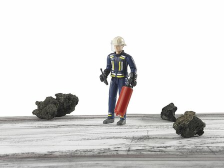 Bruder Feuerwehrmann 10,7 cm mit Zubeh&ouml;r