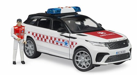 Bruder Range Rover Velar Krankenwagen 1:16 mit Figur (34 cm)