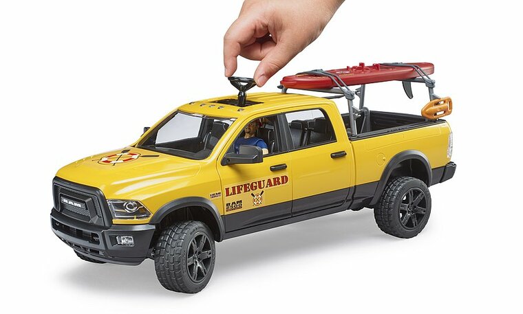 BRUDER  RAM 2500 Power Wagon Life Guard