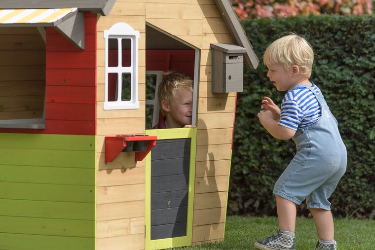 Kinderhaus aus Holz M&auml;rchen