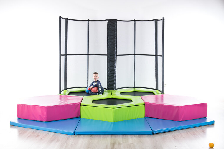 Mini-Trampolinpark f&uuml;r Kleinkinder, 3 Trampoline