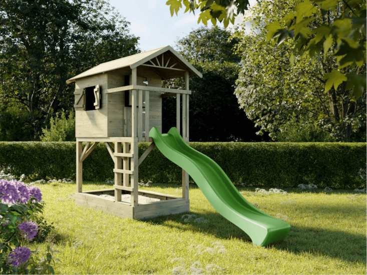 Holzspielhaus Baumhütte mit Sandkasten und apfelgrüner Rutsche - Prestige Garden