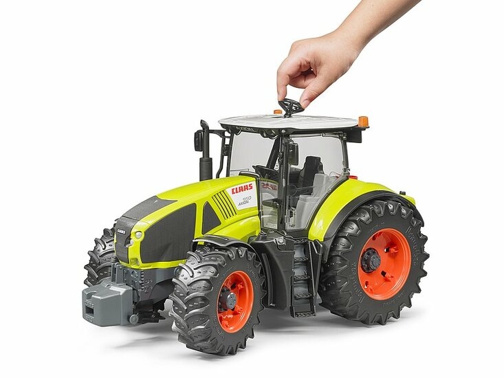 Claas Axion 950 Spielzeugtraktor 1:16 mit Lenkung von Bruder