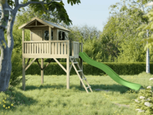 Holzspielhaus Funny XXL mit apfelgrüner Rutsche - Prestige Garten