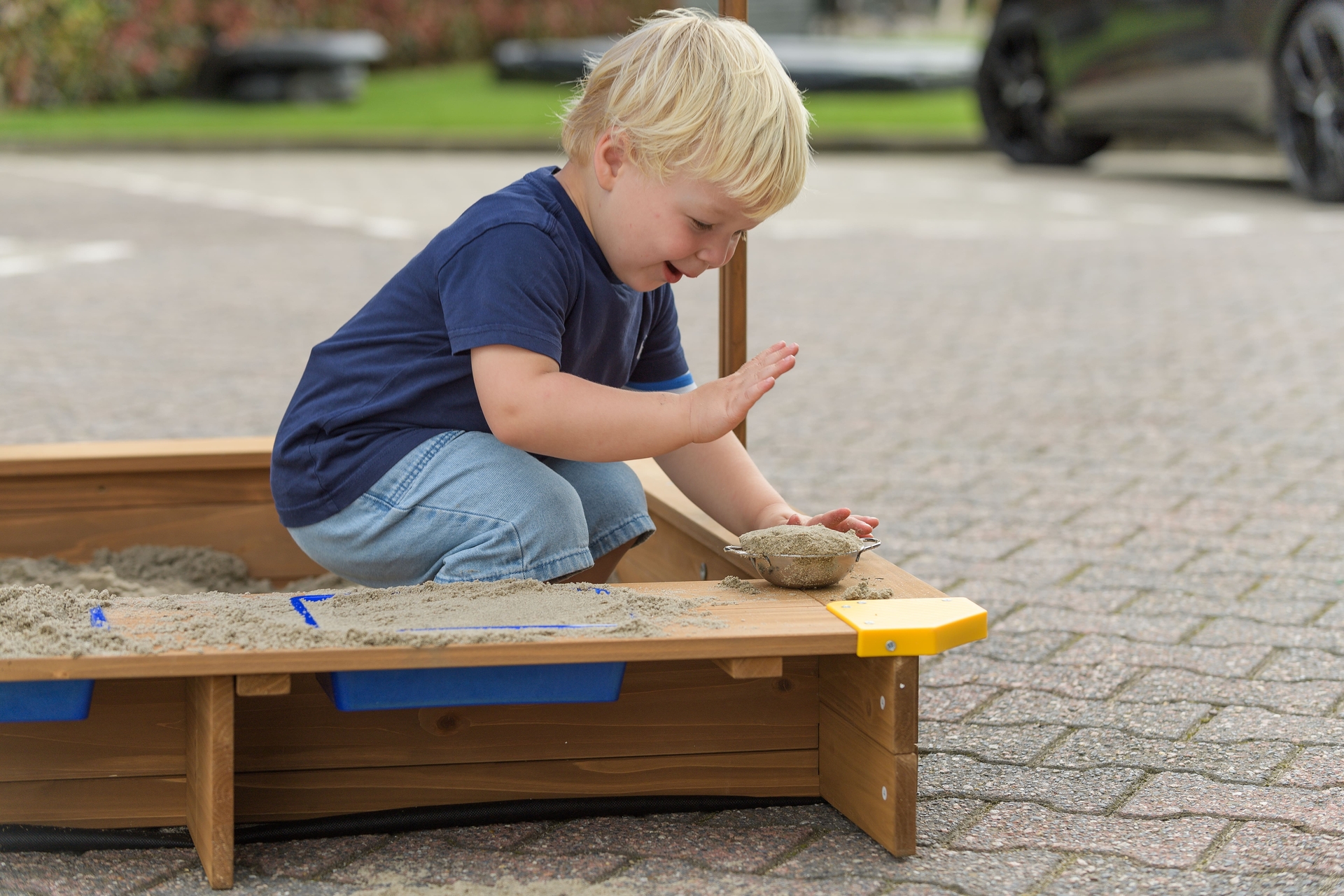 https://spielzeug-betuwe.de/Files/10/327000/327726/ProductPhotos/Source/2105345028.jpg